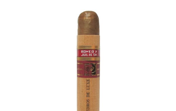 Romeo y Julieta Cedros De Luxe - LCDH